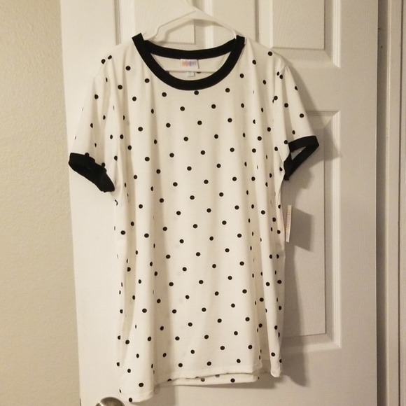 LuLaRoe Tops - LulaRoe  Liv t shirt- 2xl